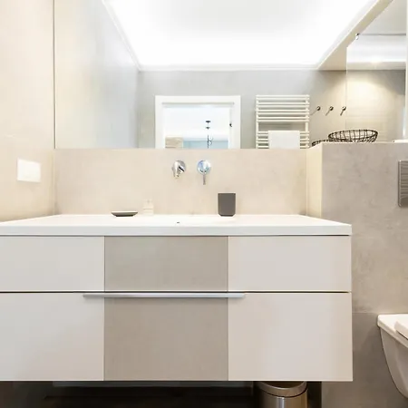 Cozy With Two Bedrooms And Balcony In By Renters Apartment