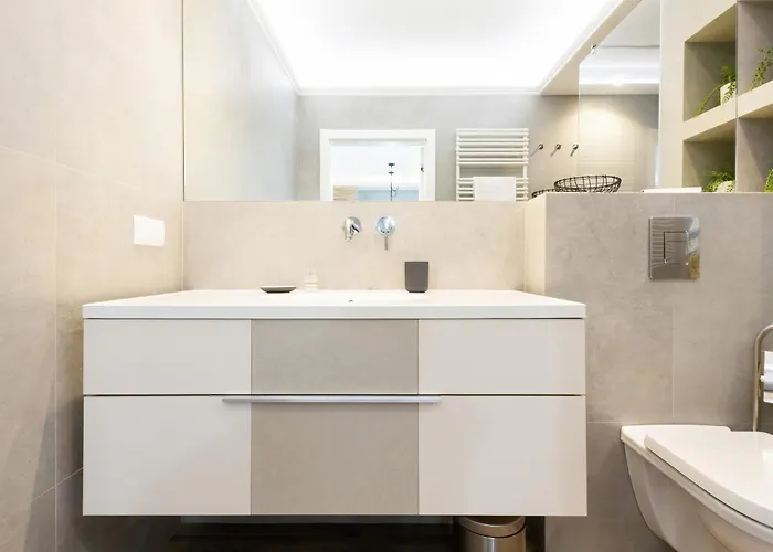 Cozy With Two Bedrooms And Balcony In By Renters Apartment