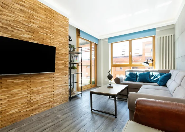 Cozy With Two Bedrooms And Balcony In By Renters Apartment