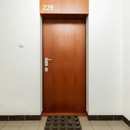 Apartmán Cozy With Two Bedrooms And Balcony In By Renters